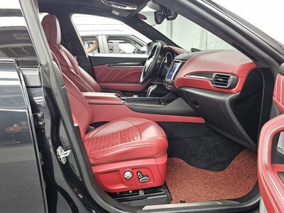 2019 Maserati LEVANTE — миниатюра 17