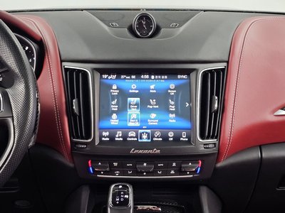 2019 Maserati LEVANTE — миниатюра 20