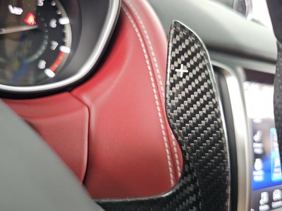 2019 Maserati LEVANTE — миниатюра 30