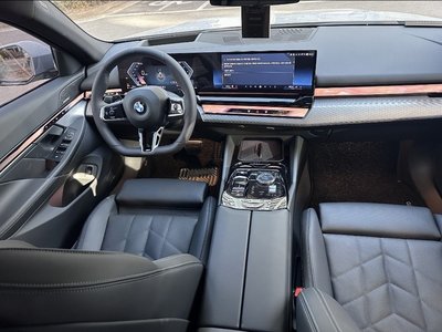 BMW 5 SERIES - 6