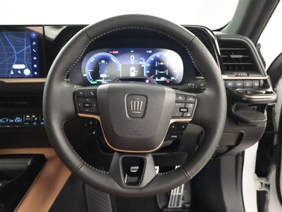 صورة 6 لـ 2024 Toyota CROWN SPORT