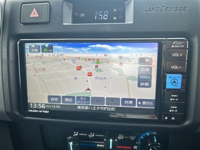 TOYOTA LAND CRUISER - 9