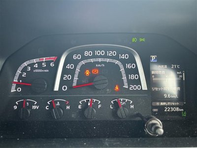 TOYOTA LAND CRUISER - 6