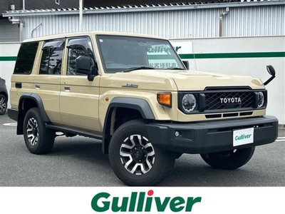 TOYOTA LAND CRUISER - 1
