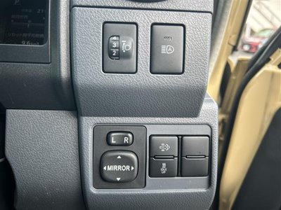 TOYOTA LAND CRUISER - 5