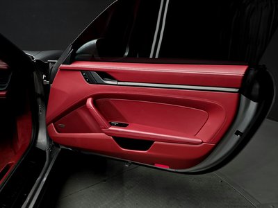 صورة مصغرة 15 لـ 2023 Porsche 911