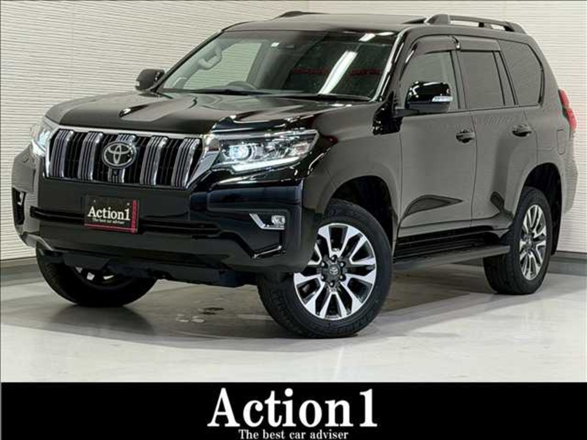 TOYOTA LAND CRUISER PRADO - View 1