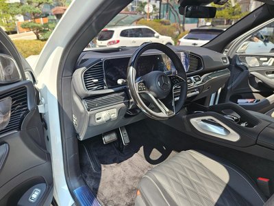 MERCEDES-BENZ GLS - 10