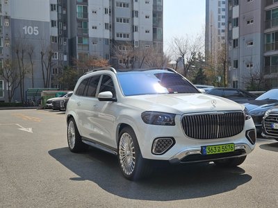 MERCEDES-BENZ GLS - 5