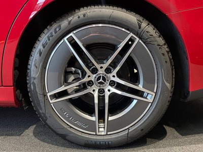 MERCEDES-BENZ E-CLASS - 4