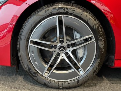 MERCEDES-BENZ E-CLASS - 3