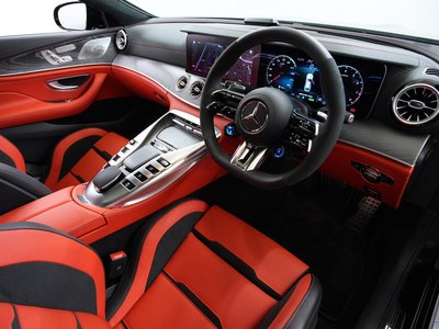 صورة 5 لـ 2024 Mercedes-BENZ GT AMG