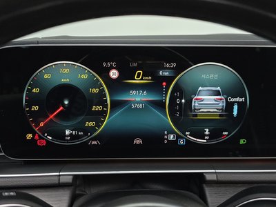 MERCEDES-BENZ GLS - 8