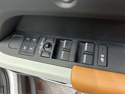 2023 LAND Rover DEFENDER 缩略图 33