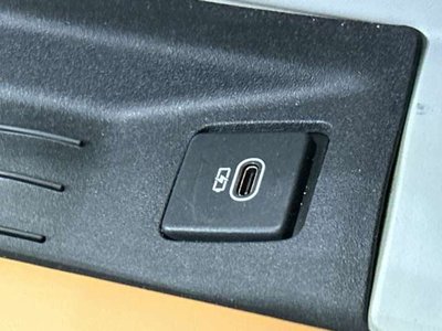 2023 LAND Rover DEFENDER 缩略图 24