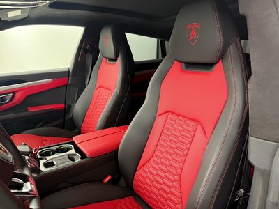 LAMBORGHINI URUS - 3