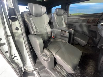 TOYOTA ALPHARD - 9