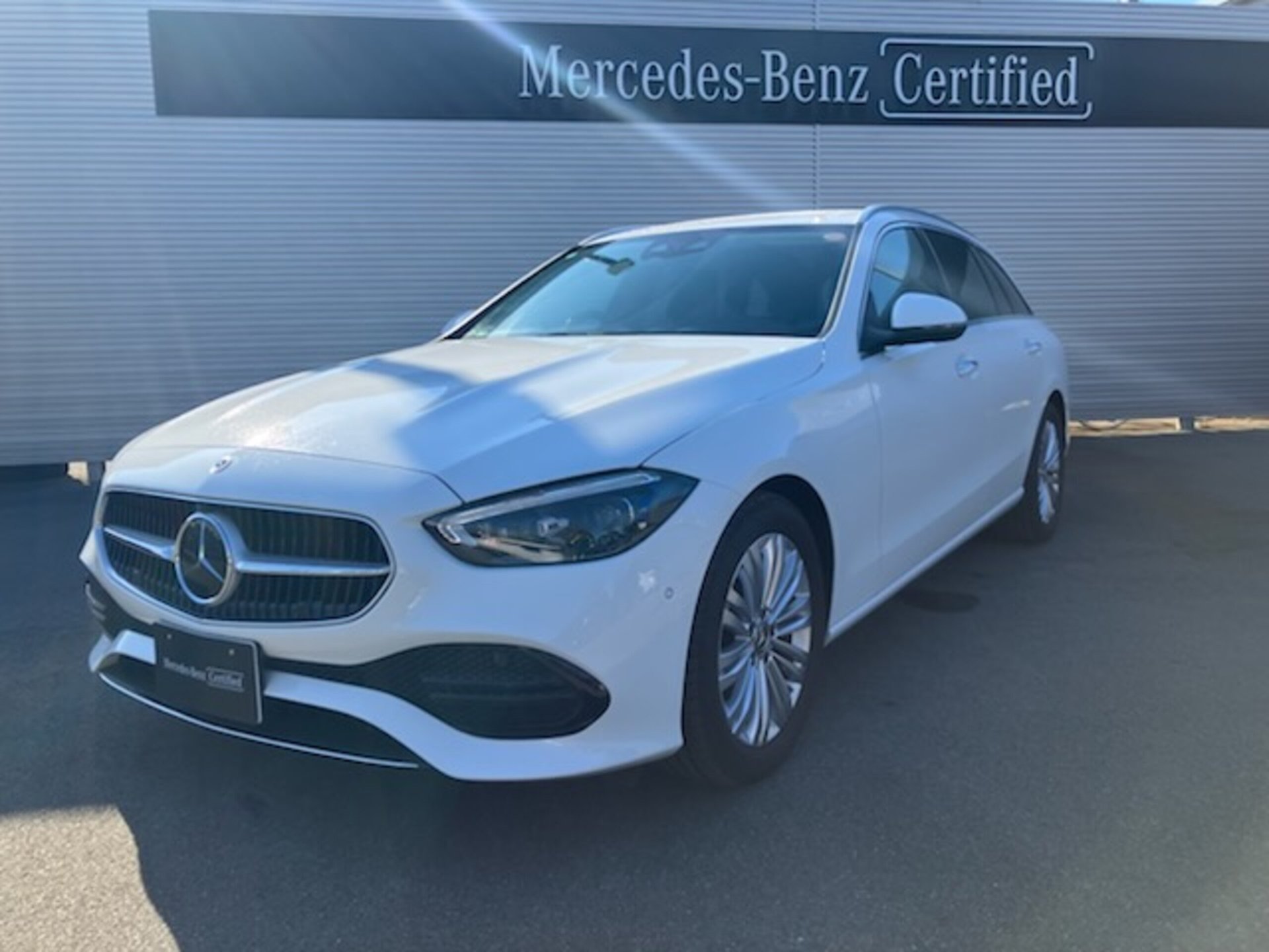 MERCEDES-BENZ C-CLASS WAGON - View 1