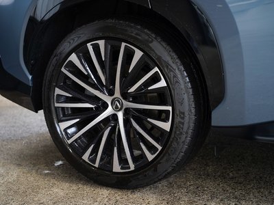 2025 Lexus RZ — миниатюра 12