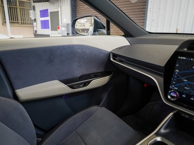 2025 Lexus RZ — миниатюра 25