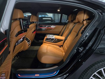 BMW 7 SERIES - 9