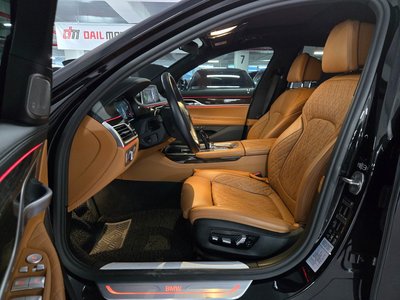 BMW 7 SERIES - 8
