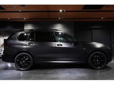 2025 BMW X7 — фото 6