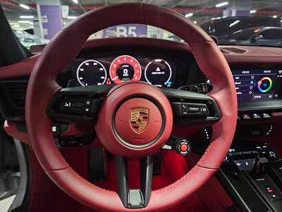 PORSCHE 911 - 5