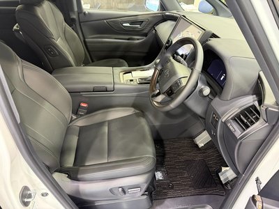 2026 TOYOTA ALPHARD photo 7
