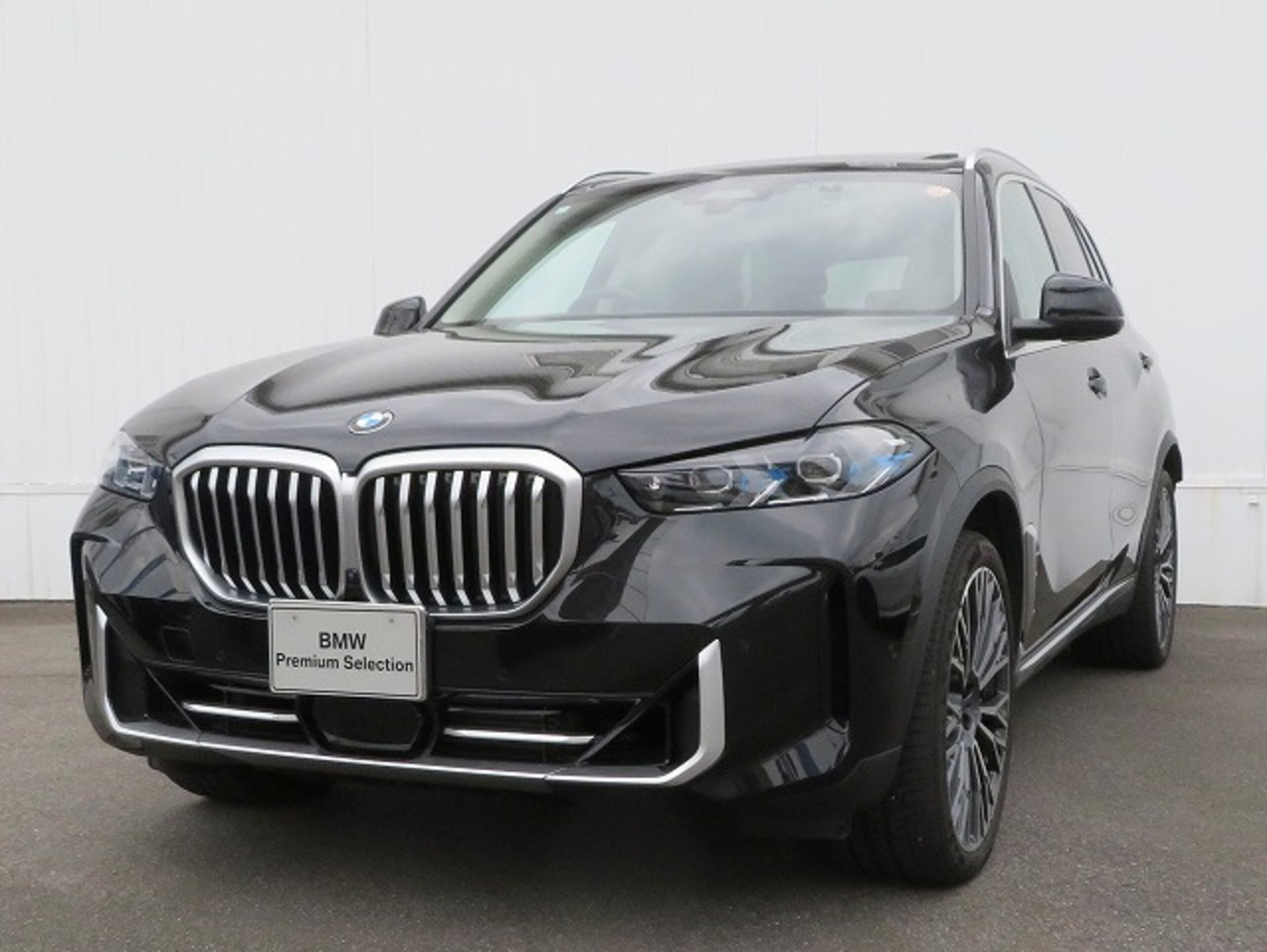 BMW X5 - View 1
