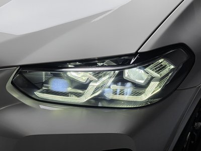 صورة 9 لـ 2024 BMW X4