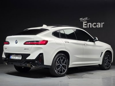 صورة 3 لـ 2024 BMW X4