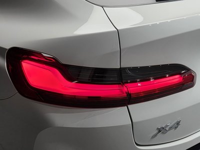 صورة 10 لـ 2024 BMW X4