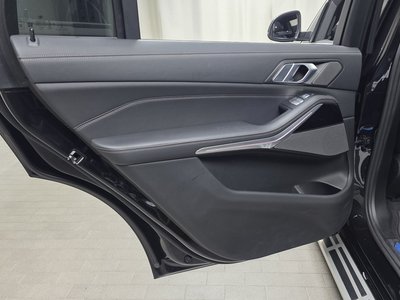 2024 BMW X7 — миниатюра 15