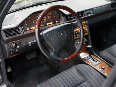 1993 Mercedes-BENZ MEDIUM-CLASS 缩略图 11