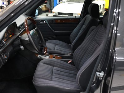 1993 Mercedes-BENZ MEDIUM-CLASS 缩略图 12
