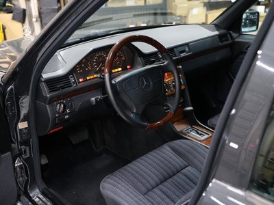 1993 Mercedes-BENZ MEDIUM-CLASS 缩略图 42