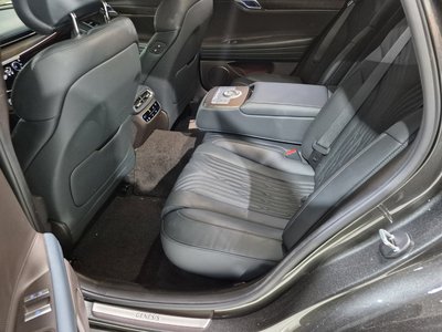 GENESIS G80 (RG3) - 9