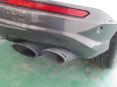 LAMBORGHINI URUS - 8