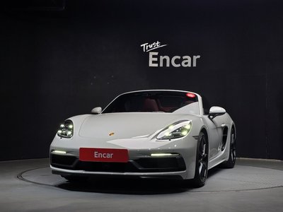 PORSCHE 718 - 2