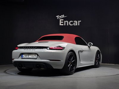 PORSCHE 718 - 4
