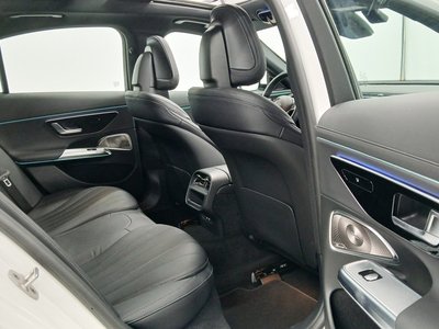 MERCEDES-BENZ E-CLASS - 10