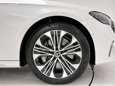 MERCEDES-BENZ E-CLASS - 6