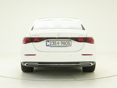 MERCEDES-BENZ E-CLASS - 3