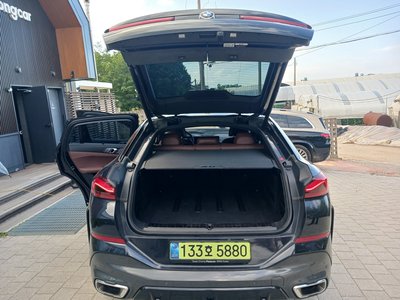 2025 BMW X6 photo 3