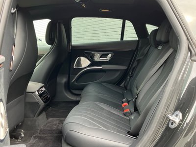 MERCEDES-BENZ EQS - 9