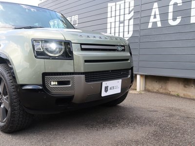 LAND ROVER DEFENDER - 2