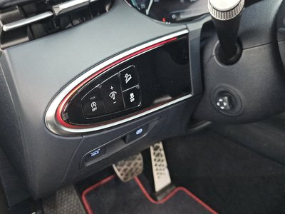 2022 Genesis GV70 — миниатюра 16