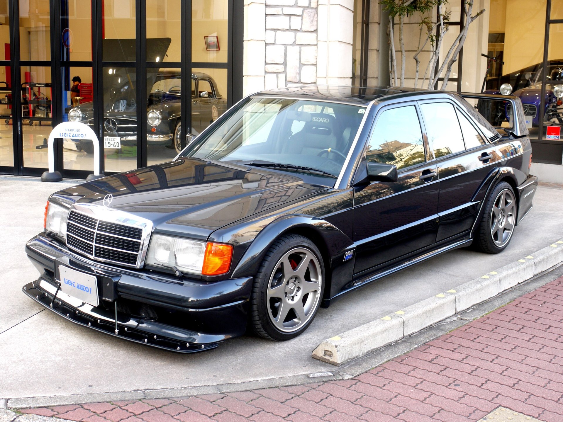 MERCEDES-BENZ 190 - View 1