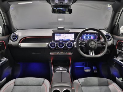 MERCEDES-BENZ GLB - 2